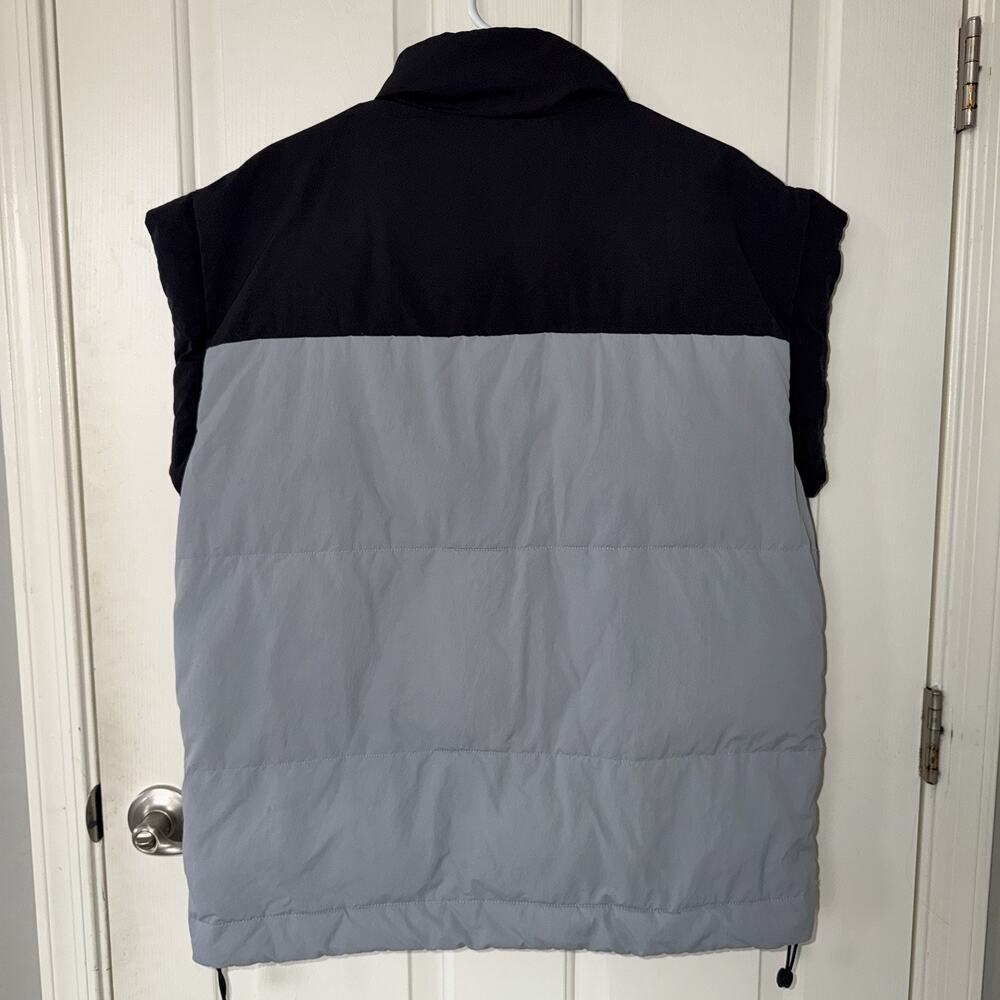 EVERLANE Women's The Renew Vest Size L Cool Grey/Black Colorblock Puffer - Picture 4 of 9